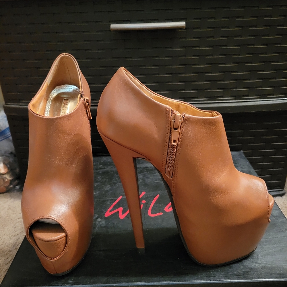 Woman's Shoes